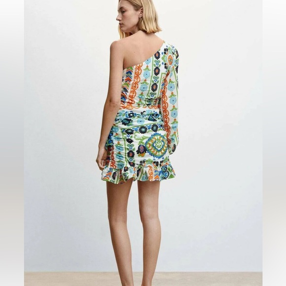 Dress - Picture 5 of 11